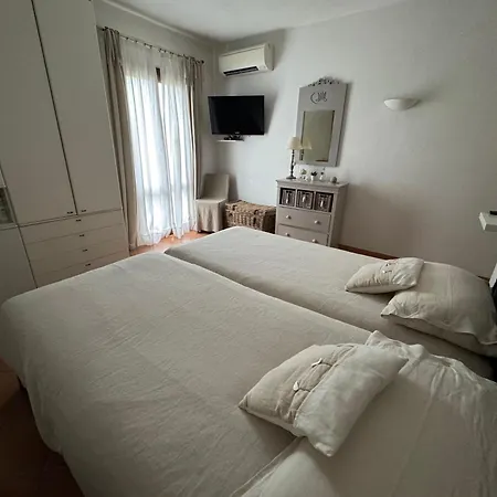 Villa Carlotta *